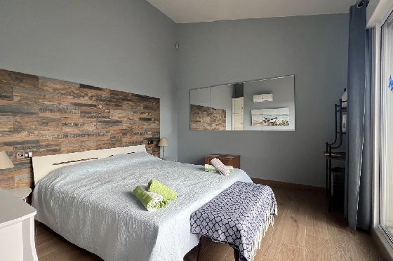 Villa in Gata de Gorgos(Monte Pedreguer) zur Ferienvermietung, Wohnfläche 180 m², Baujahr 2006, + Ofen, Klimaanlage, Grundstück 600 m², 3 Schlafzimmer, 3 Badezimmer, Pool, ref.: T-0624-13