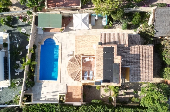 Villa in Gata de Gorgos(Monte Pedreguer) zur Ferienvermietung, Wohnfläche 180 m², Baujahr 2006, + Ofen, Klimaanlage, Grundstück 600 m², 3 Schlafzimmer, 3 Badezimmer, Pool, ref.: T-0624-48