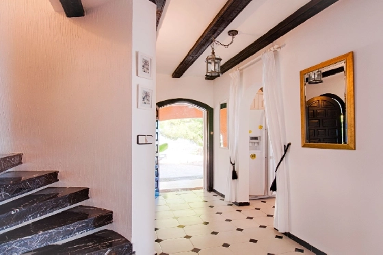 Villa in Moraira zu verkaufen, Wohnfläche 300 m², Baujahr 1984, Klimaanlage, Grundstück 1615 m², 3 Schlafzimmer, 2 Badezimmer, Pool, ref.: AM-12279DA-35