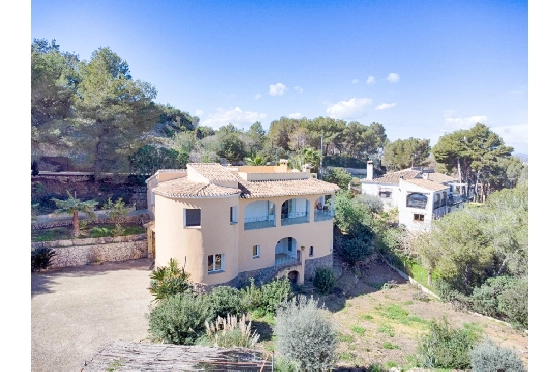 Villa in Javea zu verkaufen, Wohnfläche 318 m², Baujahr 1982, Klimaanlage, Grundstück 1377 m², 4 Schlafzimmer, 3 Badezimmer, Pool, ref.: AM-12459DA-1
