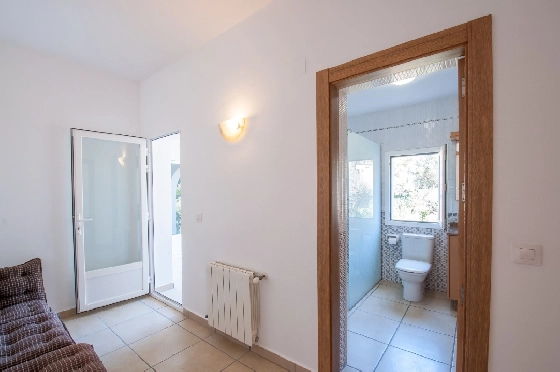 Villa in Javea zu verkaufen, Wohnfläche 318 m², Baujahr 1982, Klimaanlage, Grundstück 1377 m², 4 Schlafzimmer, 3 Badezimmer, Pool, ref.: AM-12459DA-25
