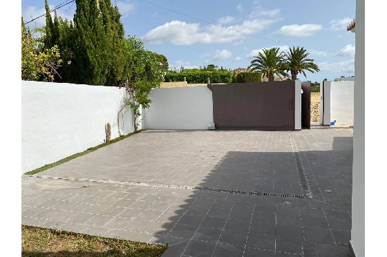 Villa in Moraira zu verkaufen, Wohnfläche 283 m², Baujahr 2023, Klimaanlage, Grundstück 897 m², 3 Schlafzimmer, 3 Badezimmer, Pool, ref.: AM-12030DA-32