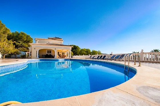 Villa in Moraira zu verkaufen, Wohnfläche 466 m², Baujahr 2005, Klimaanlage, Grundstück 2040 m², 5 Schlafzimmer, 5 Badezimmer, Pool, ref.: AM-12515DR-13