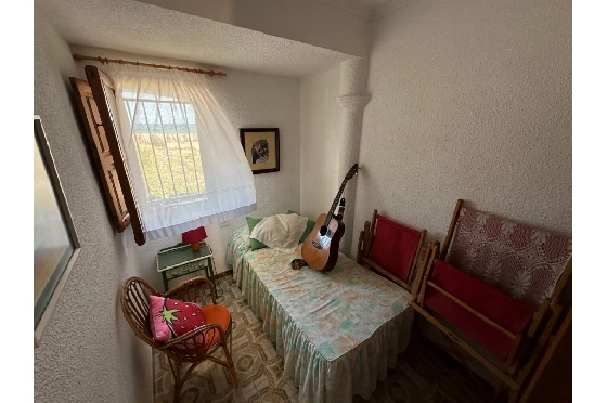 Villa in Denia zu verkaufen, Wohnfläche 220 m², Baujahr 1983, Klimaanlage, Grundstück 2233 m², 6 Schlafzimmer, 2 Badezimmer, Pool, ref.: O-V95814-9