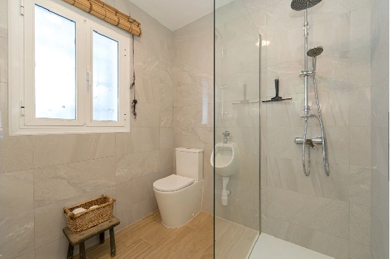 Villa in Benissa zu verkaufen, Wohnfläche 326 m², Baujahr 1989, + Zentralheizung, Klimaanlage, Grundstück 4389 m², 5 Schlafzimmer, 3 Badezimmer, Pool, ref.: PV-141-02013P-24