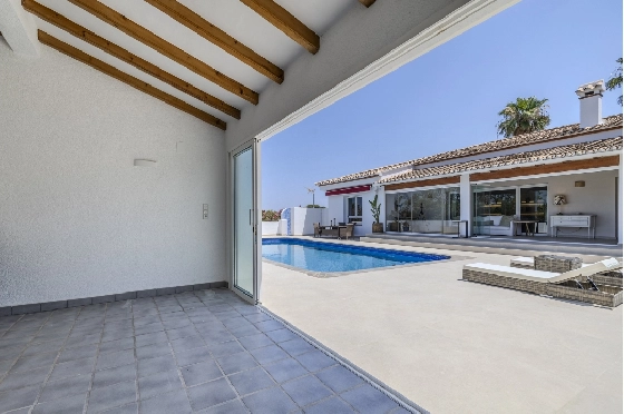Villa in Denia zu verkaufen, Wohnfläche 324 m², Baujahr 1993, Zustand modernisiert, + Fussbodenheizung, Klimaanlage, Grundstück 1888 m², 4 Schlafzimmer, 2 Badezimmer, Pool, ref.: BC-7771-15