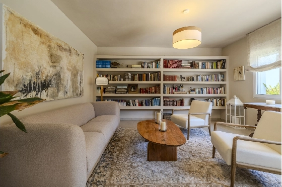 Villa in Denia zu verkaufen, Wohnfläche 324 m², Baujahr 1993, Zustand modernisiert, + Fussbodenheizung, Klimaanlage, Grundstück 1888 m², 4 Schlafzimmer, 2 Badezimmer, Pool, ref.: BC-7771-52