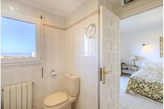 Villa in Denia zu verkaufen, Wohnfläche 267 m², Baujahr 1993, Zustand gepflegt, + Zentralheizung, Grundstück 1085 m², 4 Schlafzimmer, 3 Badezimmer, Pool, ref.: BC-7785-37