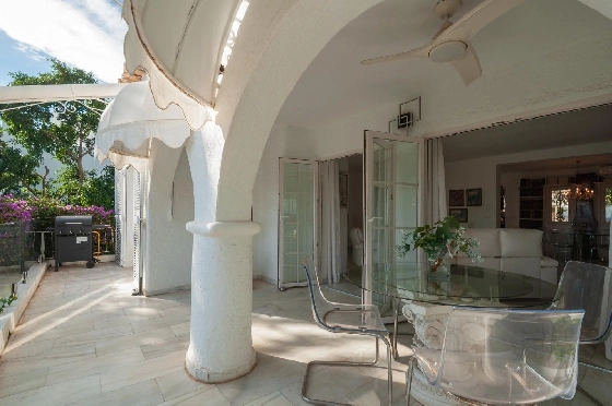 Villa in Calpe(Canuta) zu verkaufen, Wohnfläche 187 m², Klimaanlage, 4 Schlafzimmer, 3 Badezimmer, Pool, ref.: COB-3547-10535-11