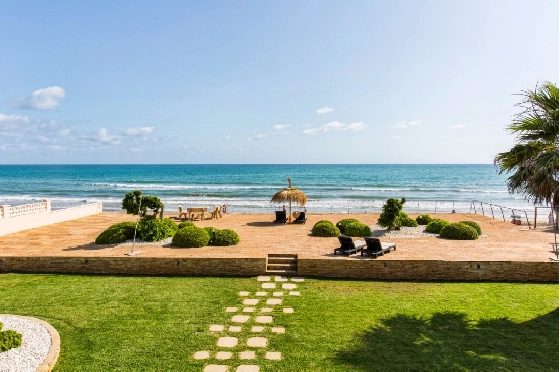 Villa in Denia zu verkaufen, Wohnfläche 266 m², Klimaanlage, Grundstück 1254 m², 5 Schlafzimmer, 3 Badezimmer, Pool, ref.: VI-CHA2550-5