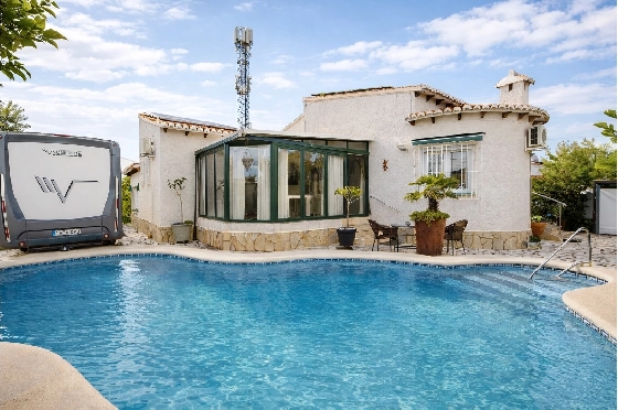 Villa in Els Poblets zu verkaufen, Wohnfläche 105 m², Baujahr 1990, + Zentralheizung, Klimaanlage, Grundstück 536 m², 2 Schlafzimmer, 2 Badezimmer, Pool, ref.: JS-0326-1