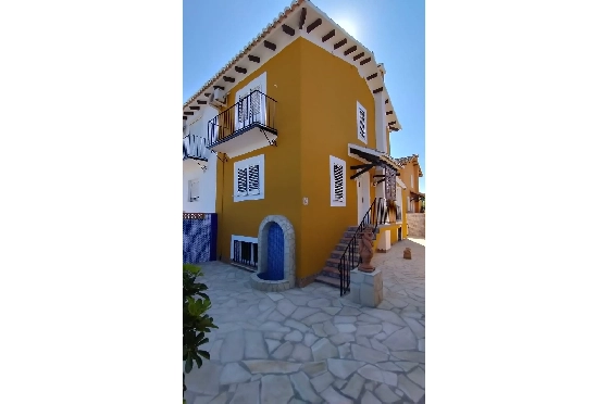Reihenhaus in Oliva zu verkaufen, Wohnfläche 120 m², Baujahr 1996, Klimaanlage, Grundstück 120 m², 2 Schlafzimmer, 1 Badezimmer, Pool, ref.: O-V96614-1
