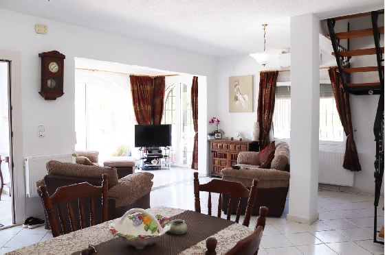 Villa in Parcent zu verkaufen, Wohnfläche 170 m², Grundstück 783 m², 5 Schlafzimmer, 2 Badezimmer, ref.: PT-25007-10