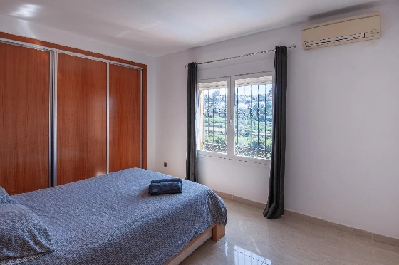 Villa in Orba(Comunidad valenciana) zu verkaufen, Wohnfläche 225 m², Klimaanlage, Grundstück 637 m², 5 Schlafzimmer, 2 Badezimmer, Pool, ref.: COB-3568-10535-5