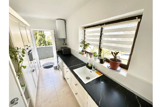 Villa in Pego zu verkaufen, Wohnfläche 320 m², Baujahr 2009, Klimaanlage, Grundstück 1166 m², 5 Schlafzimmer, 4 Badezimmer, Pool, ref.: O-V98014-15