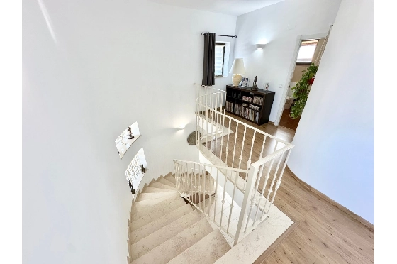 Villa in Pego zu verkaufen, Wohnfläche 320 m², Baujahr 2009, Klimaanlage, Grundstück 1166 m², 5 Schlafzimmer, 4 Badezimmer, Pool, ref.: O-V98014-27