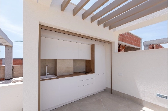 Eck-Reihenhaus in Los Alcazares zu verkaufen, Wohnfläche 146 m², Zustand Erstbezug, Klimaanlage, Grundstück 177 m², 3 Schlafzimmer, 2 Badezimmer, Pool, ref.: HA-LAN-480-Q01-20