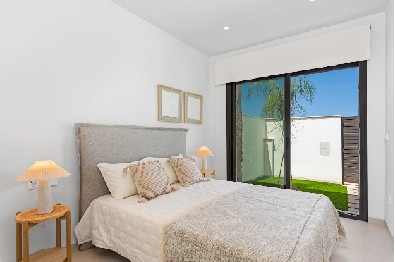 Villa in Los Alcazares zu verkaufen, Wohnfläche 198 m², Zustand Erstbezug, Klimaanlage, Grundstück 235 m², 3 Schlafzimmer, 2 Badezimmer, Pool, ref.: HA-LAN-501-E01-15