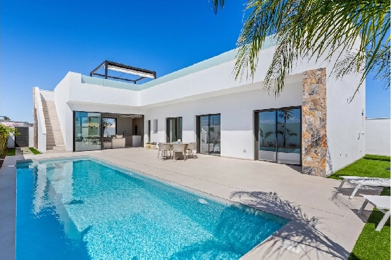 Villa in Los Alcazares zu verkaufen, Wohnfläche 198 m², Zustand Erstbezug, Klimaanlage, Grundstück 235 m², 3 Schlafzimmer, 2 Badezimmer, Pool, ref.: HA-LAN-501-E01-26